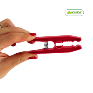 Prendedor de Roupa Plástico com Mola - Prende Mais